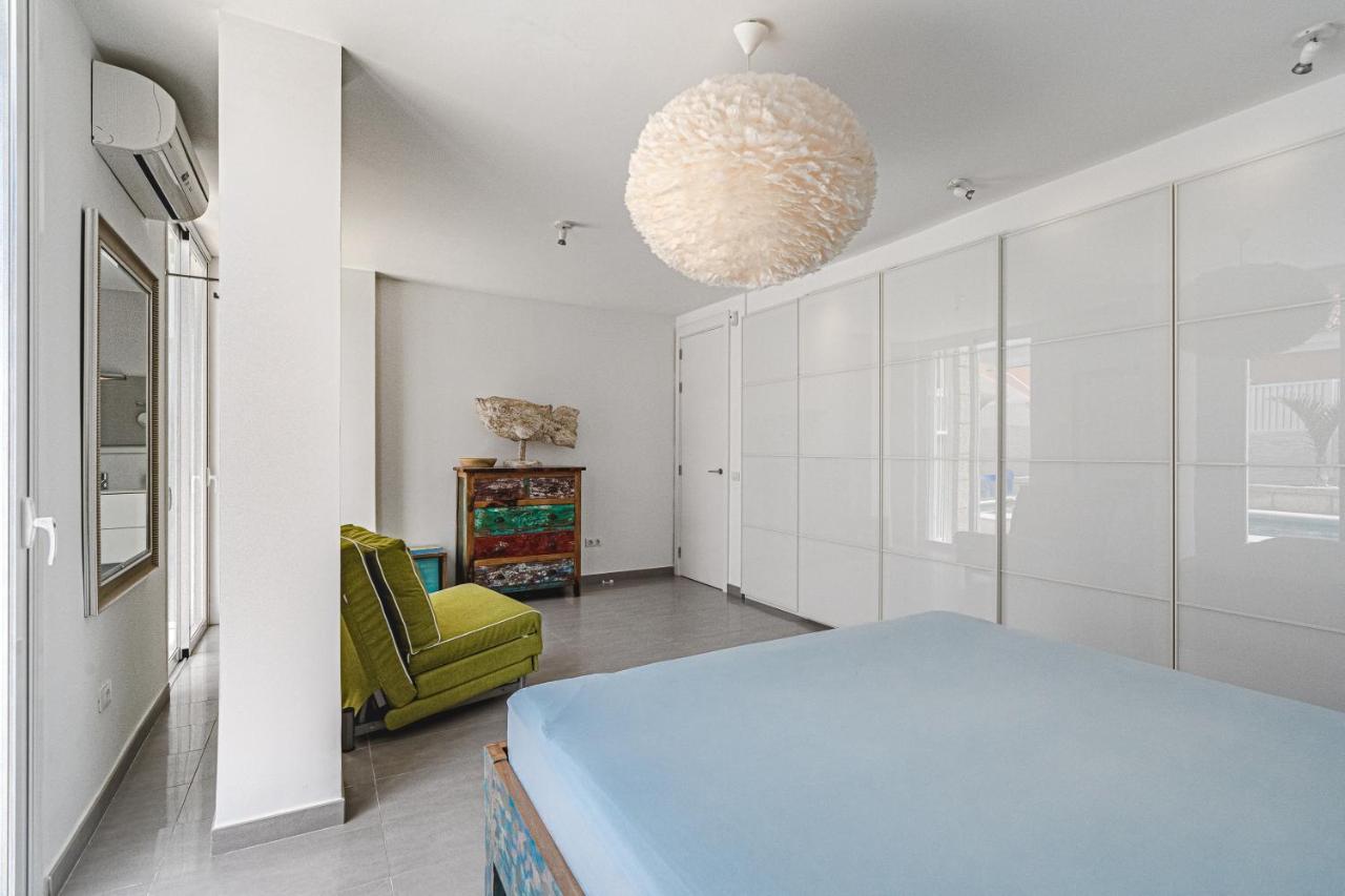 Modern 3Bdr Villa With Heated Pool El Médano Zewnętrze zdjęcie
